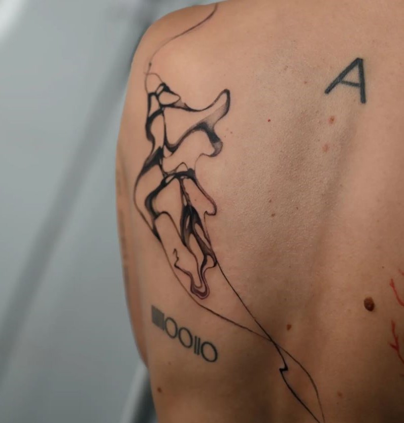 Cómo cuidar un tatuaje recién hecho durante el proceso de cicatrización en Three Lines Tattoo Bilbao